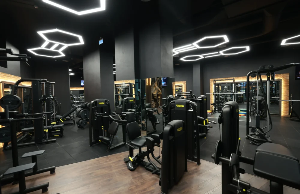 Revolution Gym Tirane, ALBANIA (100)